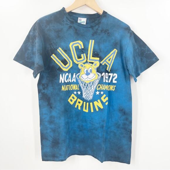 NEW VINTAGE TUBULAR 47 UCLA Bruins T-shirt Collegiate Sports Tie Dye Medium NWOT - Picture 1 of 8